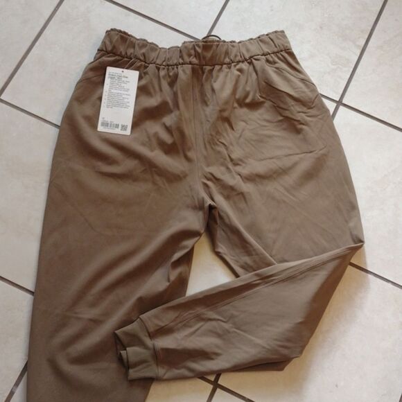 Lululemon Stretch High Rise Jogger Artifact color brown tan pants 12 short - Picture 10 of 14